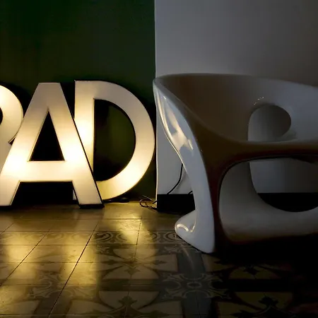 Bed & Breakfast Bad - And Design Aeroporto di Catania Fontana Rossa