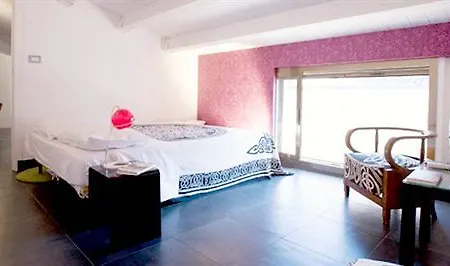 Bed & Breakfast Bad - And Design 4*